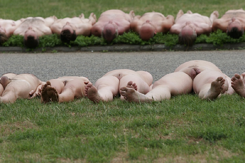 spencer tunick 2006 dusseldorf